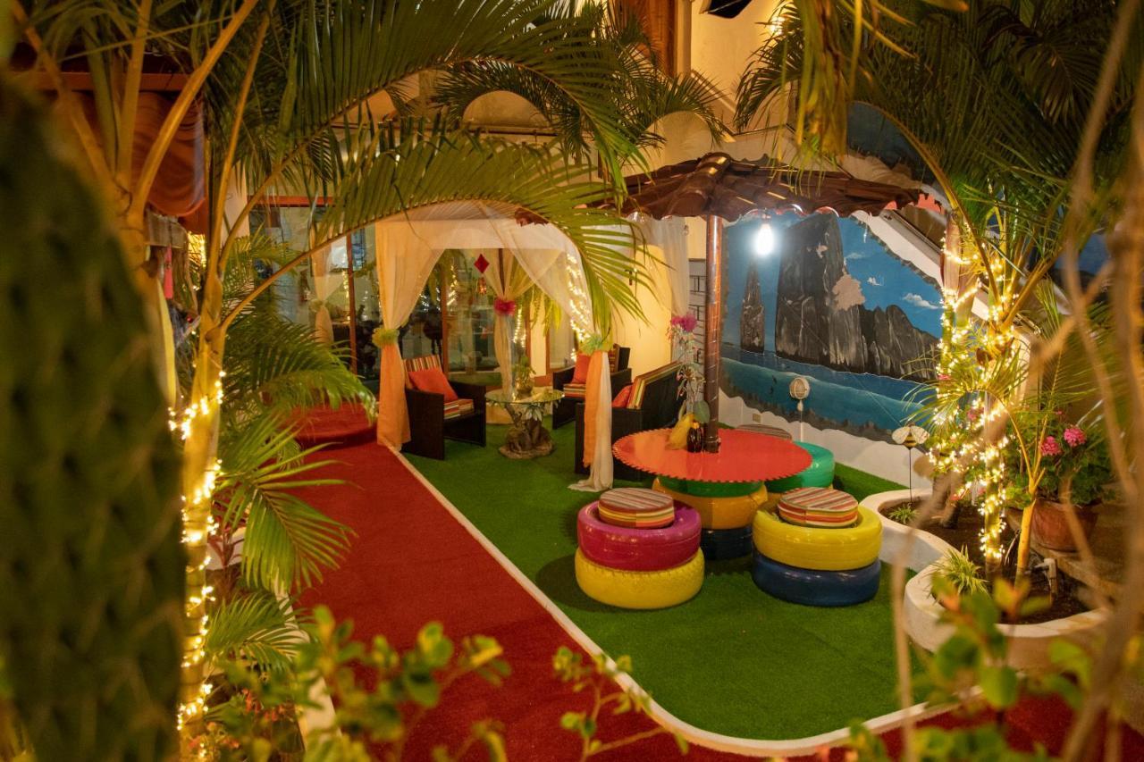 Hostal Gosen Puerto Baquerizo Moreno Exterior photo